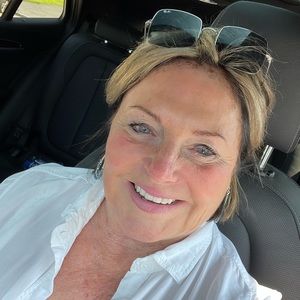 Meet your Posher, Carol